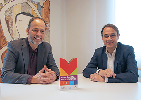 Stand de Italsan con NIRON RED en SICUR 2022 entrega-distintivo-empresa-comprometida-con-san-juan-de-dios